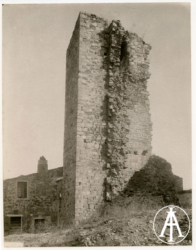 Campagnatico (GR), rocca aldobrandesca.<br>
Albumina, mm. 199 x 252
<br>Fot.: Istituto Italiano d'Arti Grafiche, Bergamo.
<br>Data ripresa: 1904 circa-1905
<br>Fondo Ricci, inv. 26528